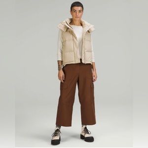Lululemon Light Utilitech Cargo Pocket High-Rise Crop
Roasted Brown
